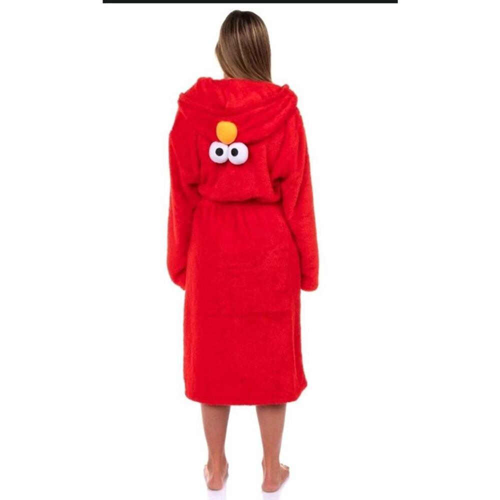 Elmo robe size small medium